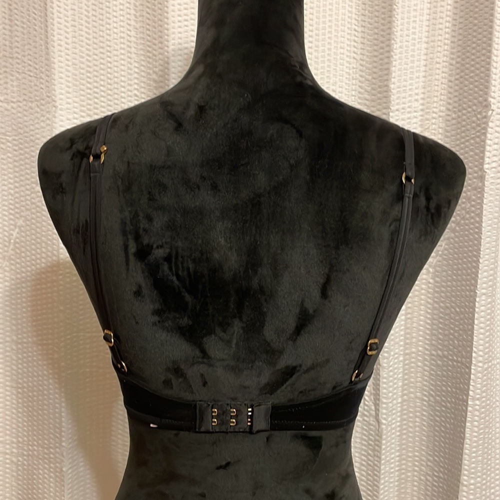 Victoria’s Secret very sexy black bra size 34B - Picture 3 of 6